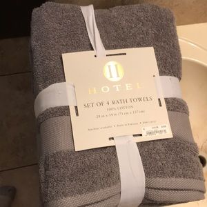Bath towels